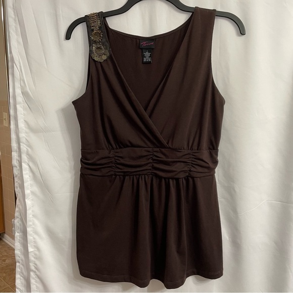 Torrid 1 Brown Ruched Wrap Tank Top Embellished Shoulder Party Festival - Picture 1 of 3